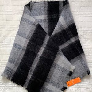 Black and Grey Pancho